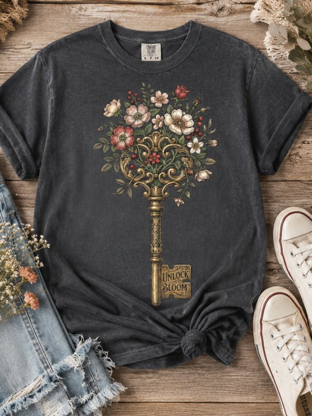 Comfort Colors 1717 | Vintage Floral Key | Botanical Graphic Tee | Cottagecore S
